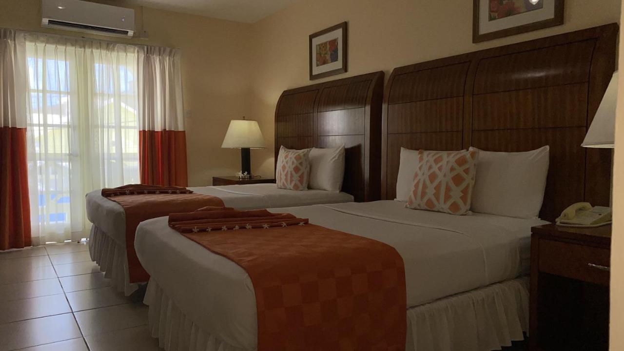 גרוס איילט Bay Gardens Inn מראה חיצוני תמונה